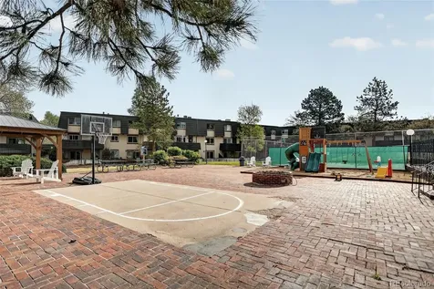6870 S Broadway Centennial CO 80122