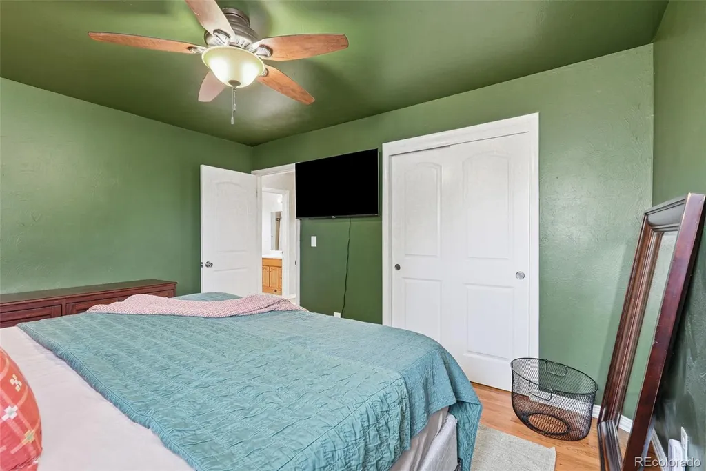 3233 Troy Street Aurora CO 80011