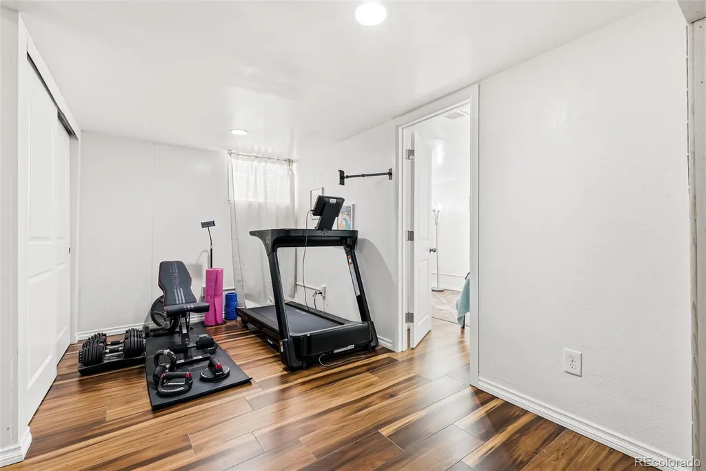 3233 Troy Street Aurora CO 80011
