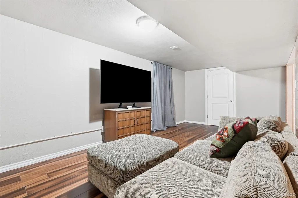 3233 Troy Street Aurora CO 80011