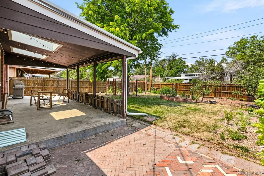 3233 Troy Street Aurora CO 80011