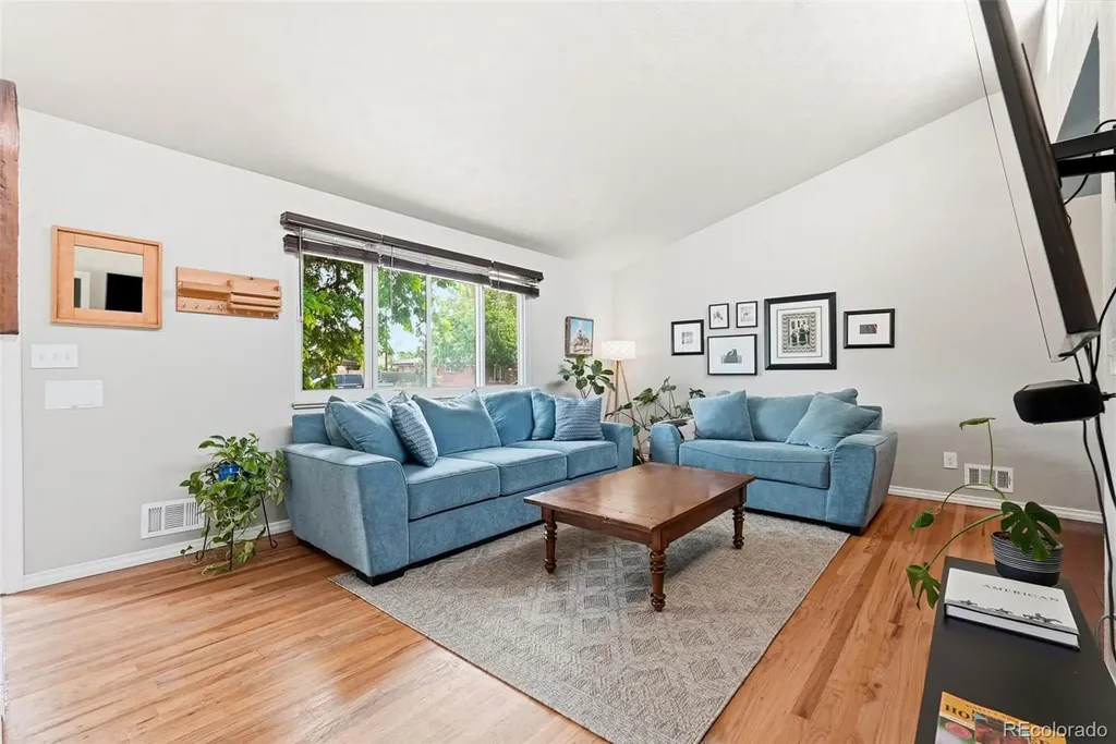 3233 Troy Street Aurora CO 80011