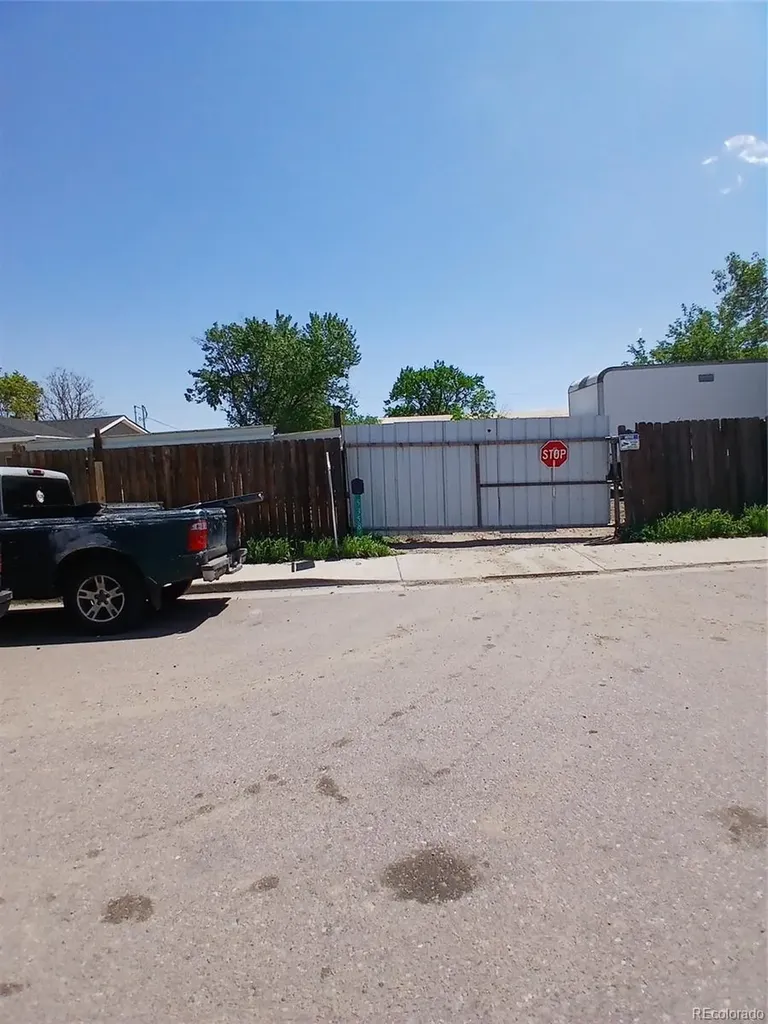 5358 Magnolia Street Commerce City CO 80022