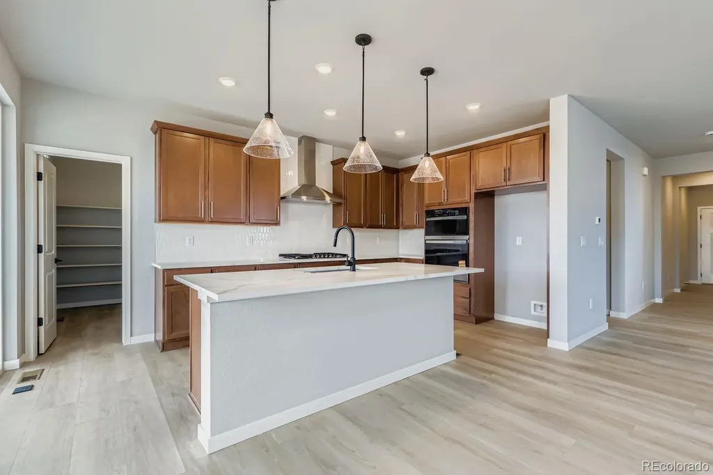 464515 Sunrise Court Bennett CO 80102