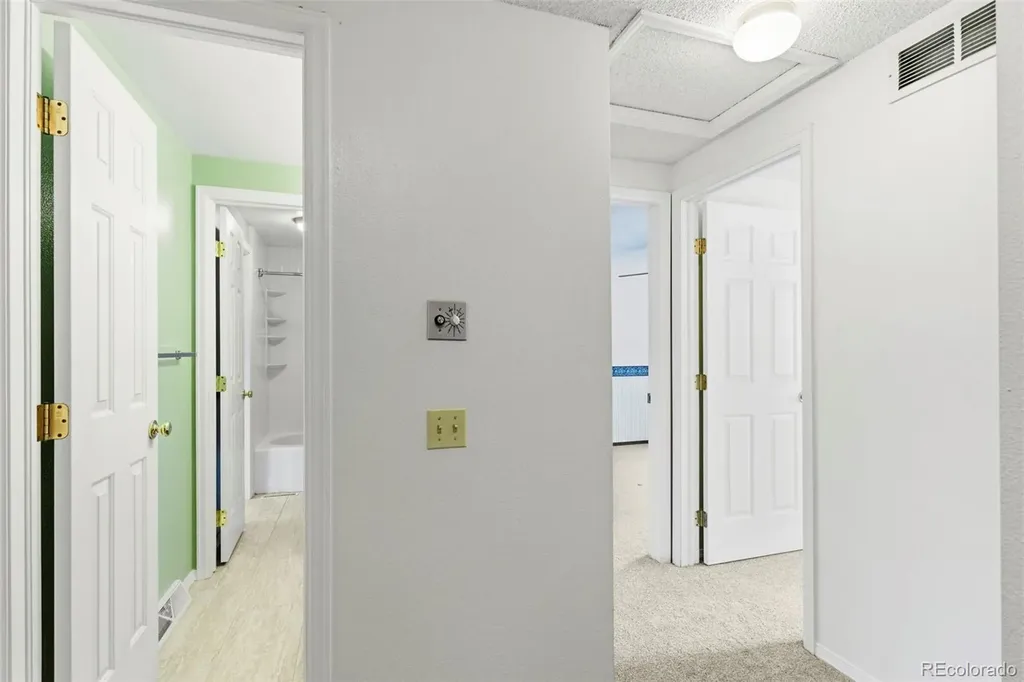 8752 E Amherst Drive Denver CO 80231