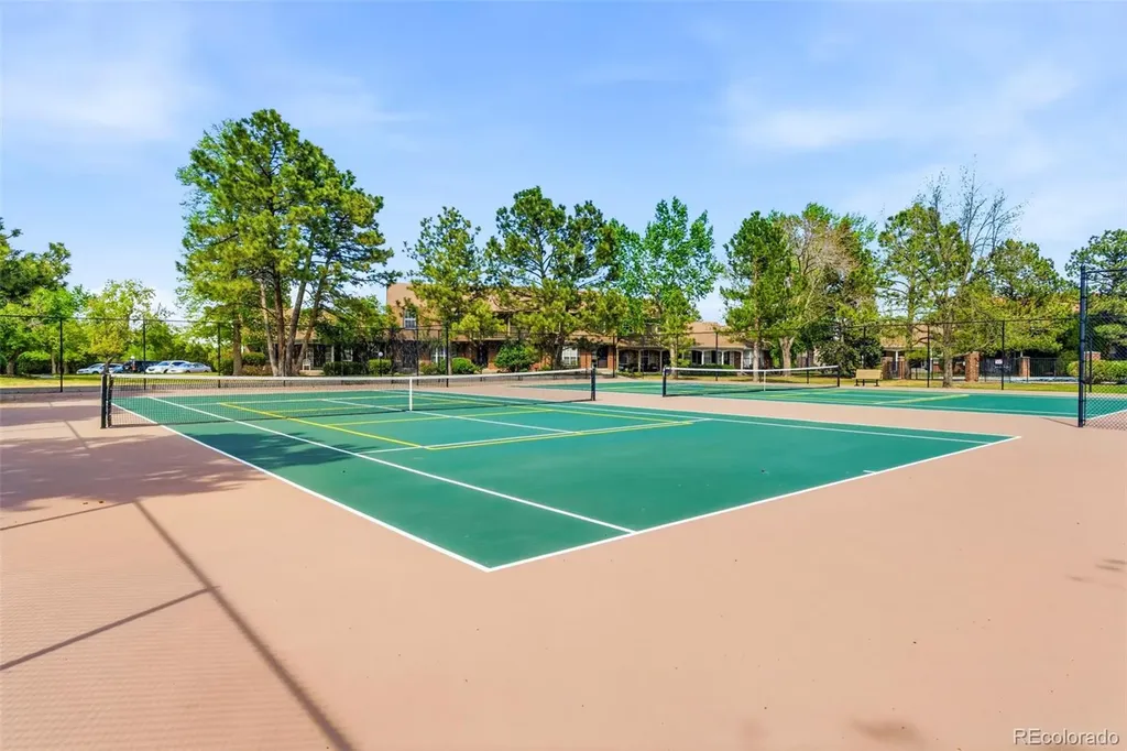8752 E Amherst Drive Denver CO 80231
