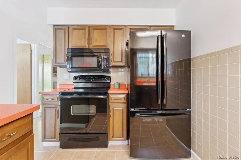8484 E Radcliff Avenue Denver CO 80237