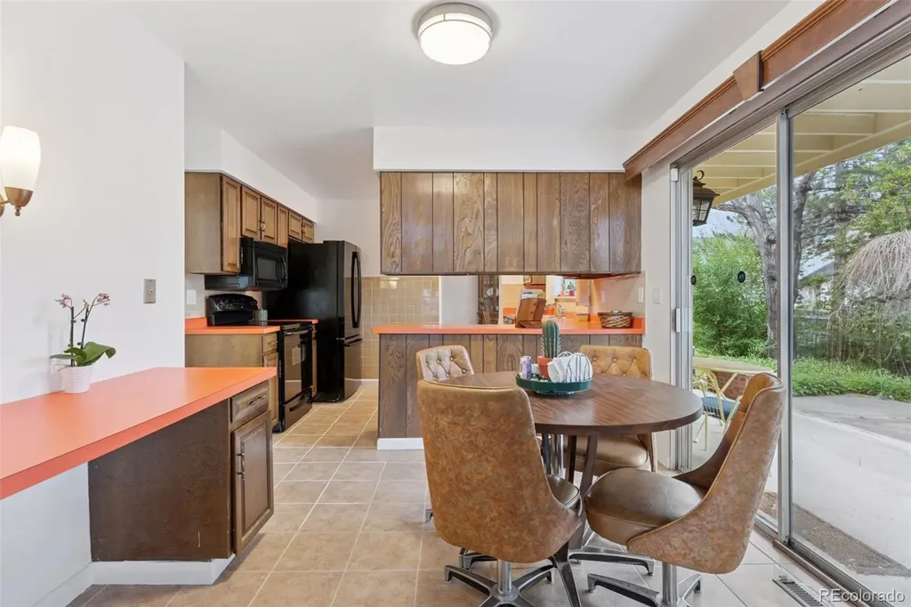 8484 E Radcliff Avenue Denver CO 80237
