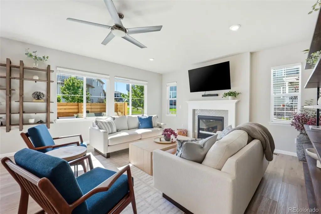 7240 S White Crow Way Aurora CO 80016