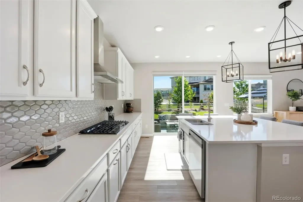 7240 S White Crow Way Aurora CO 80016