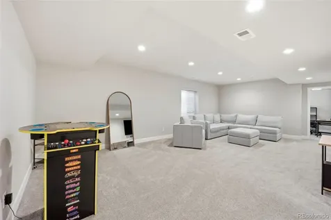7240 S White Crow Way Aurora CO 80016