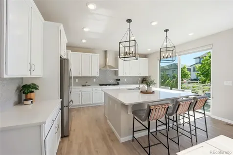 7240 S White Crow Way Aurora CO 80016