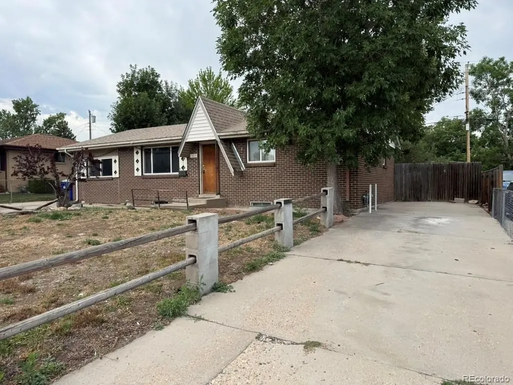 1653 S Yukon Street Denver CO 80232