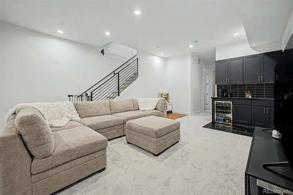 8 S Colorado Boulevard Denver CO 80246