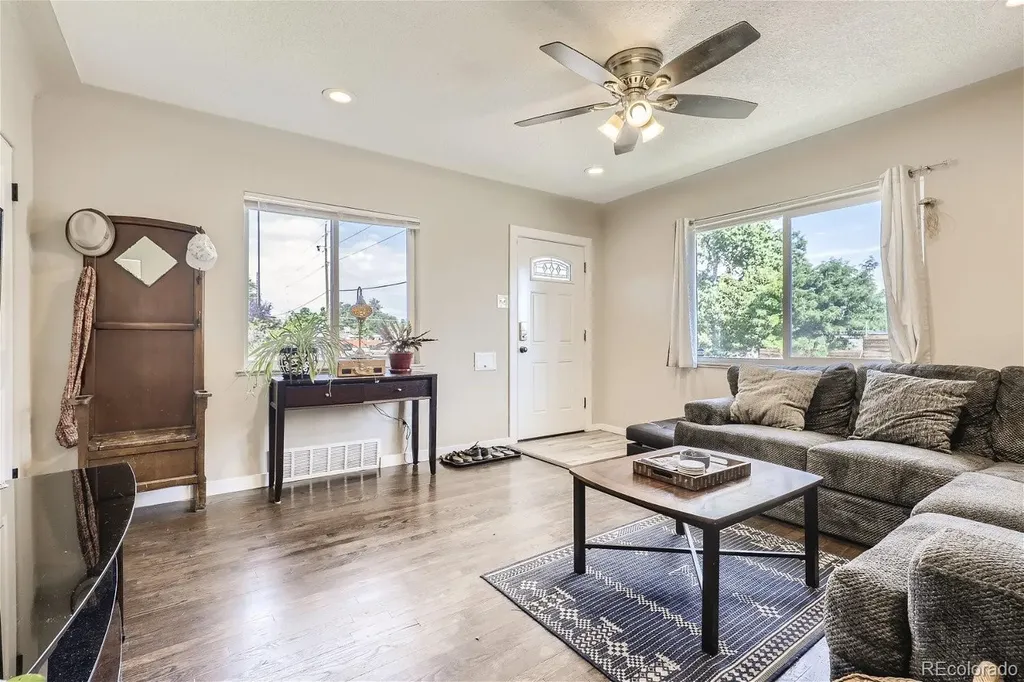 3456 N Harrison Street Denver CO 80205