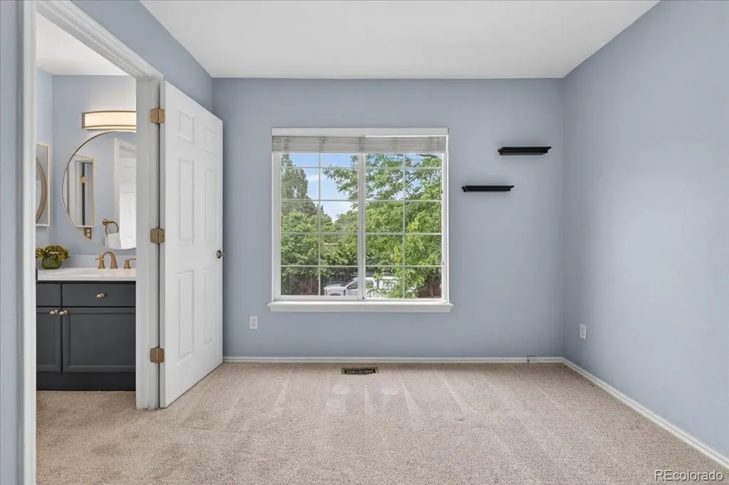 5228 Sydney Avenue Highlands Ranch CO 80130