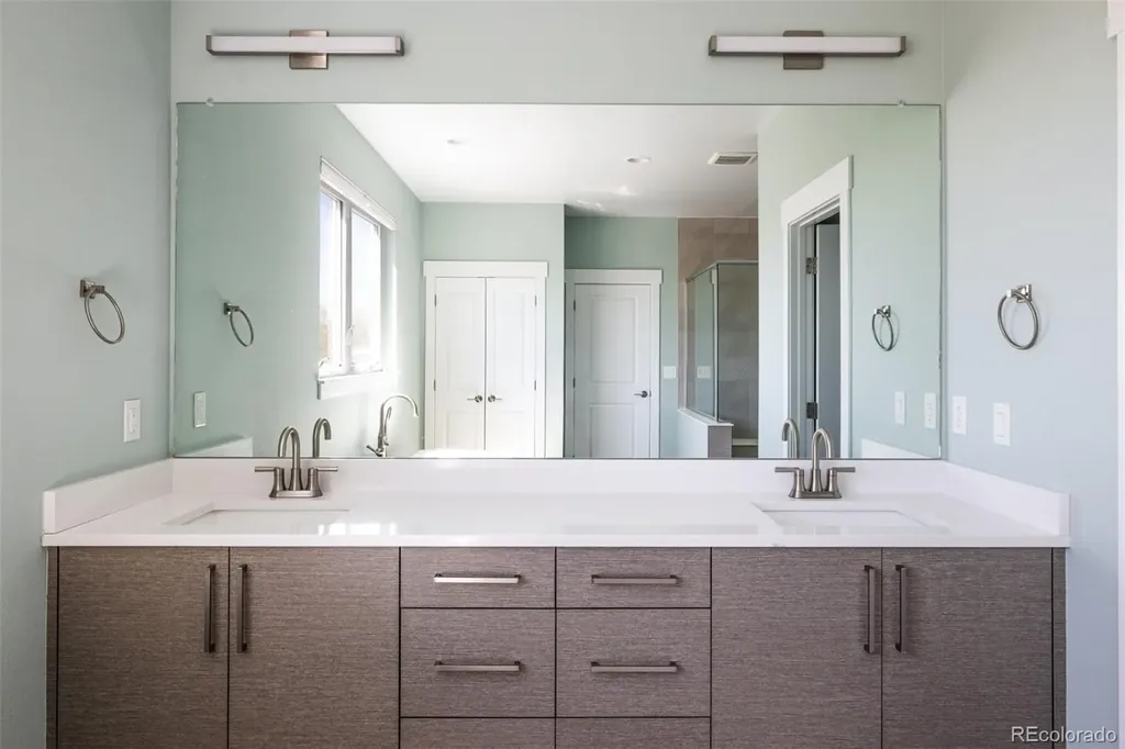 5620 Zuni Court Denver CO 80221