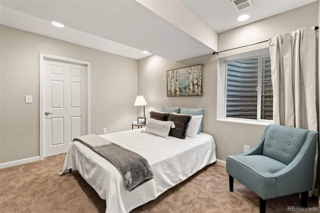 9337 Iron Mountain Way Arvada CO 80007