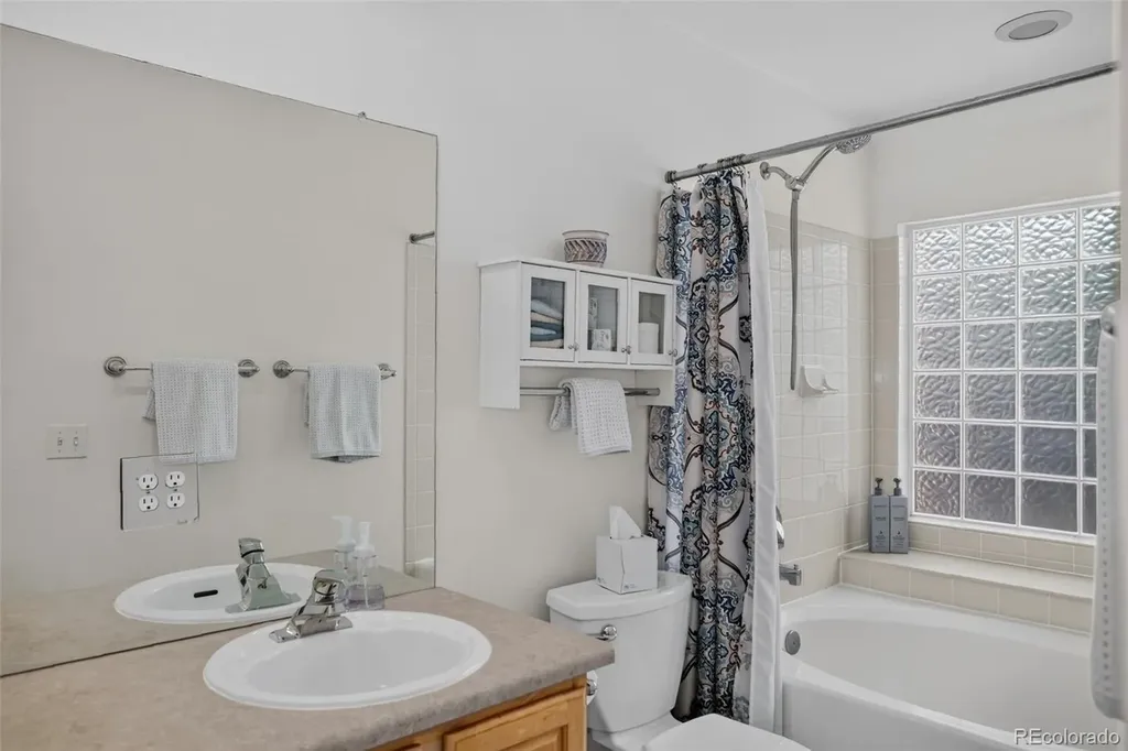 1208 Carlyle Park Circle Highlands Ranch CO 80129