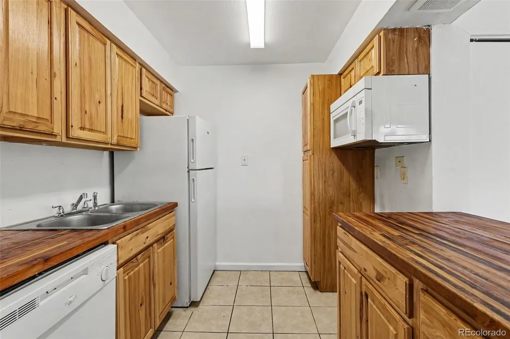 5995 W Hampden Avenue Denver CO 80227