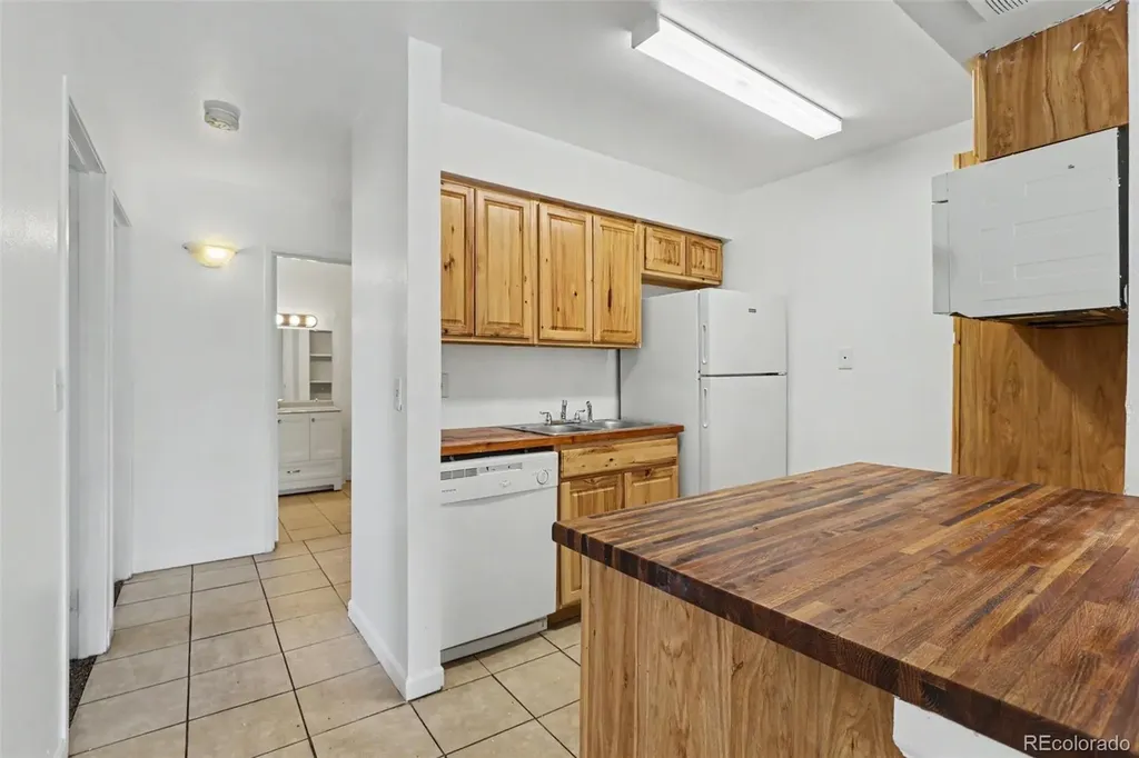 5995 W Hampden Avenue Denver CO 80227