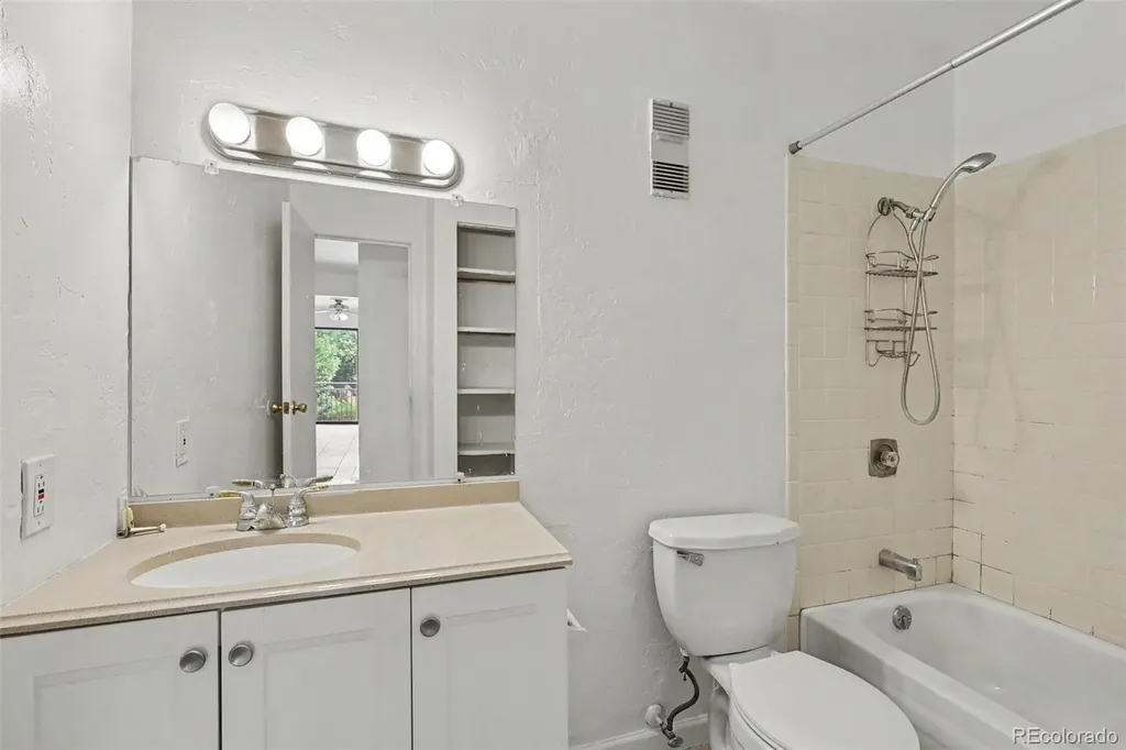 5995 W Hampden Avenue Denver CO 80227