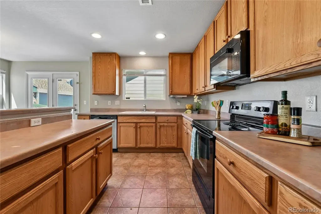 18948 E 58th Avenue Denver CO 80249