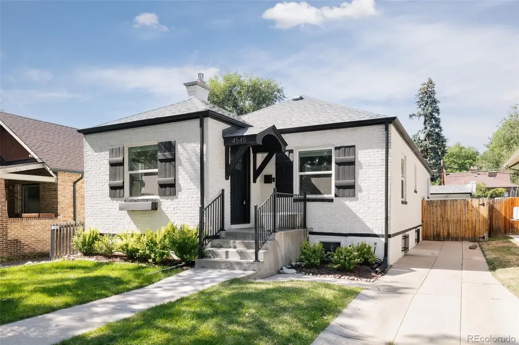 4545 Batavia Place Denver CO 80220