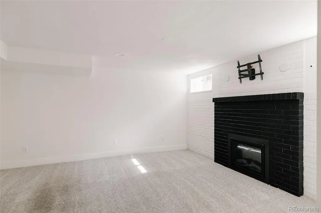 4545 Batavia Place Denver CO 80220