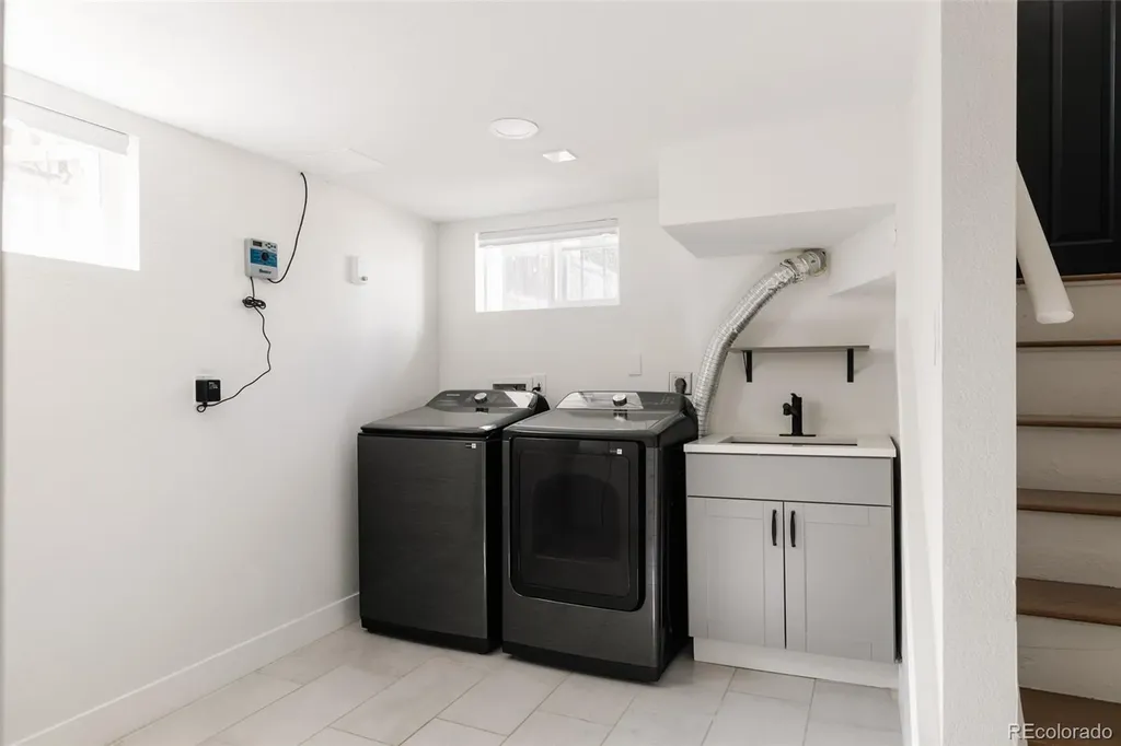 4545 Batavia Place Denver CO 80220