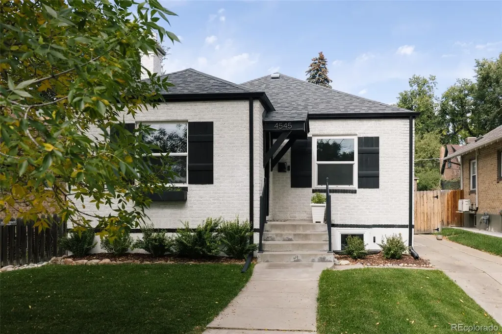 4545 Batavia Place Denver CO 80220