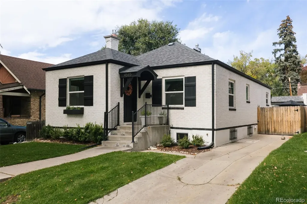 4545 Batavia Place Denver CO 80220