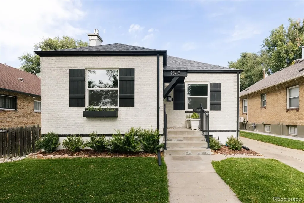 4545 Batavia Place Denver CO 80220