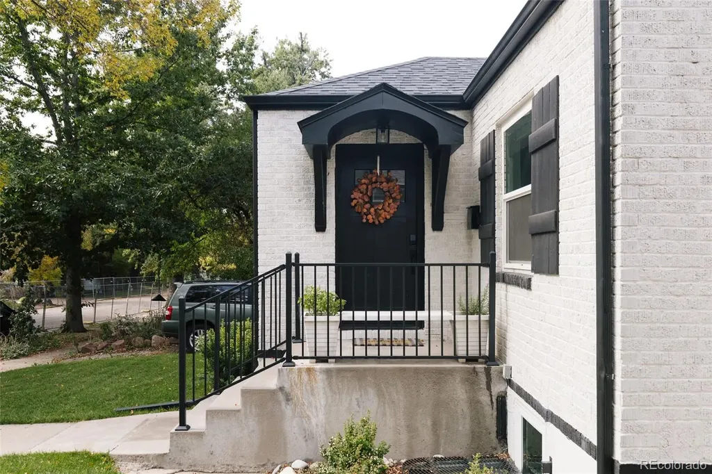 4545 Batavia Place Denver CO 80220