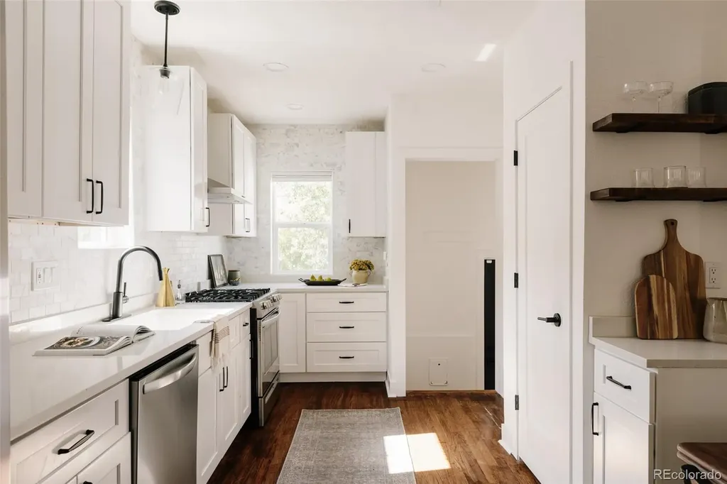 4545 Batavia Place Denver CO 80220
