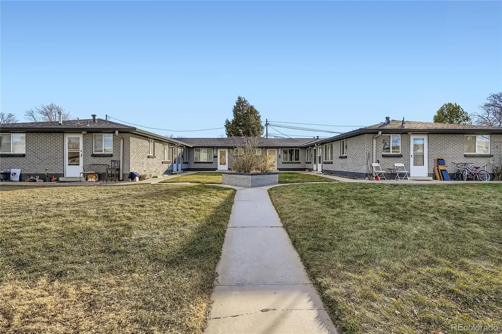 6700 W 37th Place Wheat Ridge CO 80033