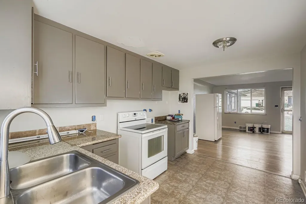6700 W 37th Place Wheat Ridge CO 80033