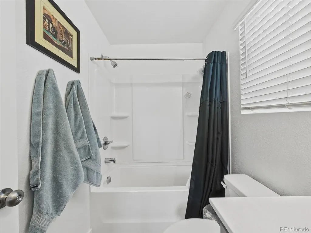 5033 N Walden Way Denver CO 80249