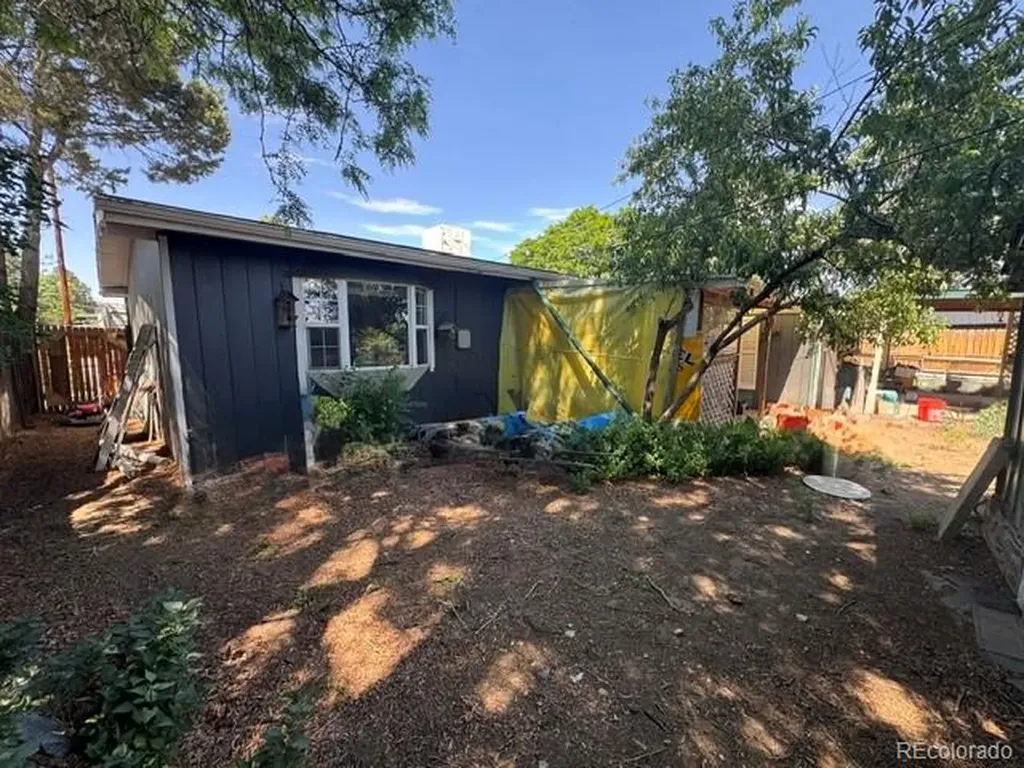 2540 Valley View Drive Denver CO 80221