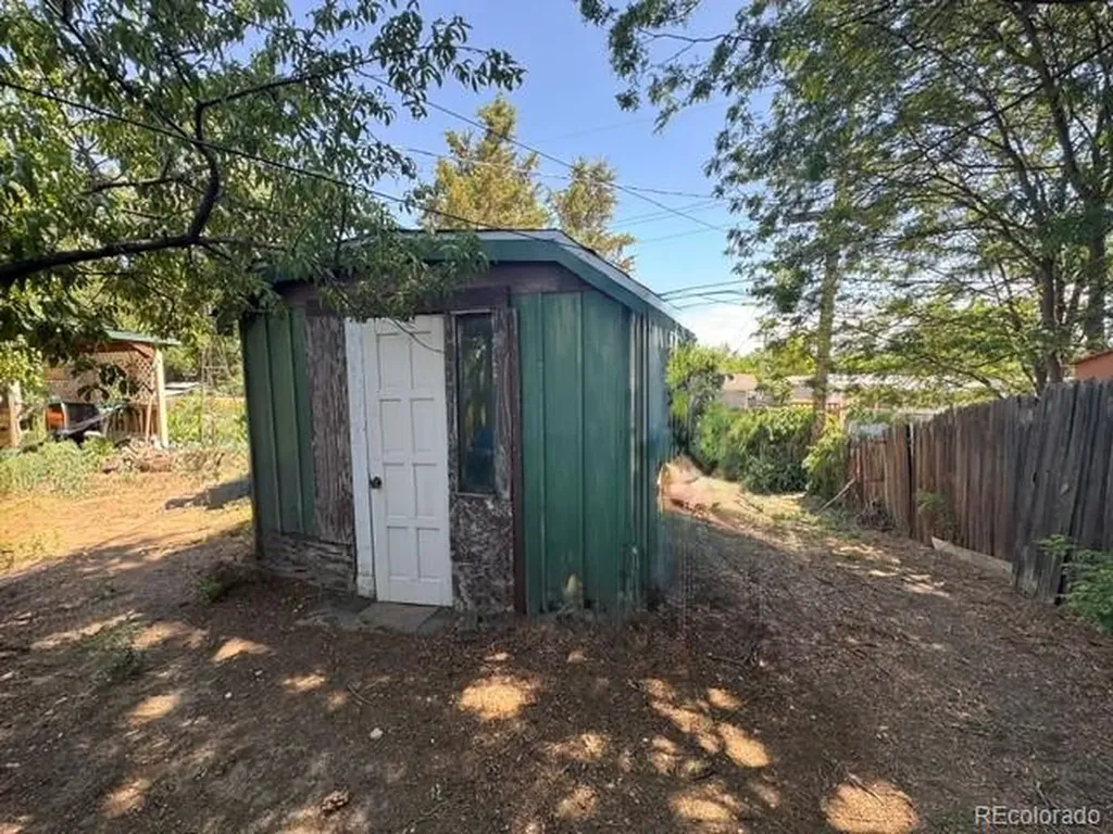 2540 Valley View Drive Denver CO 80221