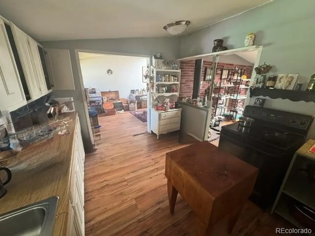 2540 Valley View Drive Denver CO 80221