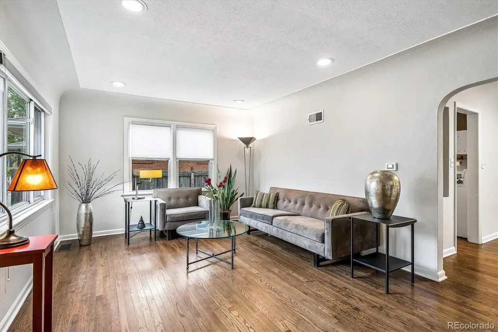 4035 S Logan Street Englewood CO 80113