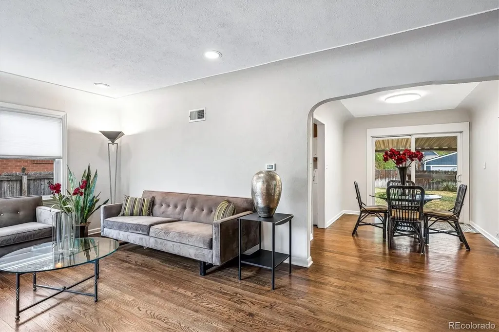 4035 S Logan Street Englewood CO 80113