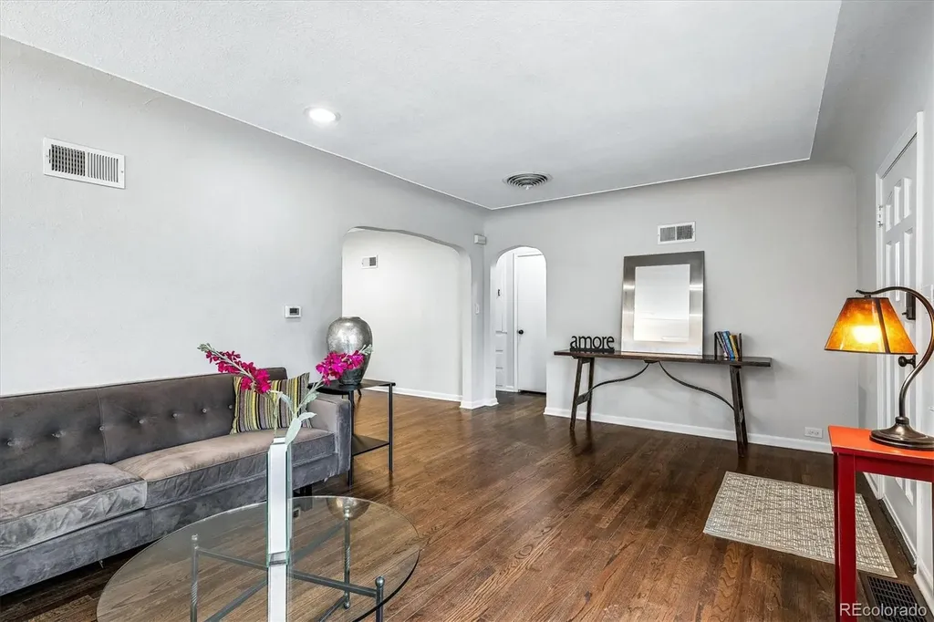 4035 S Logan Street Englewood CO 80113