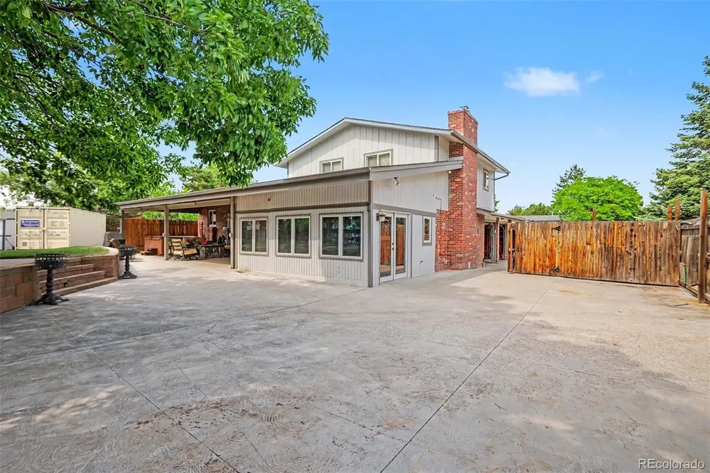 8143 S Otis Court Littleton CO 80128