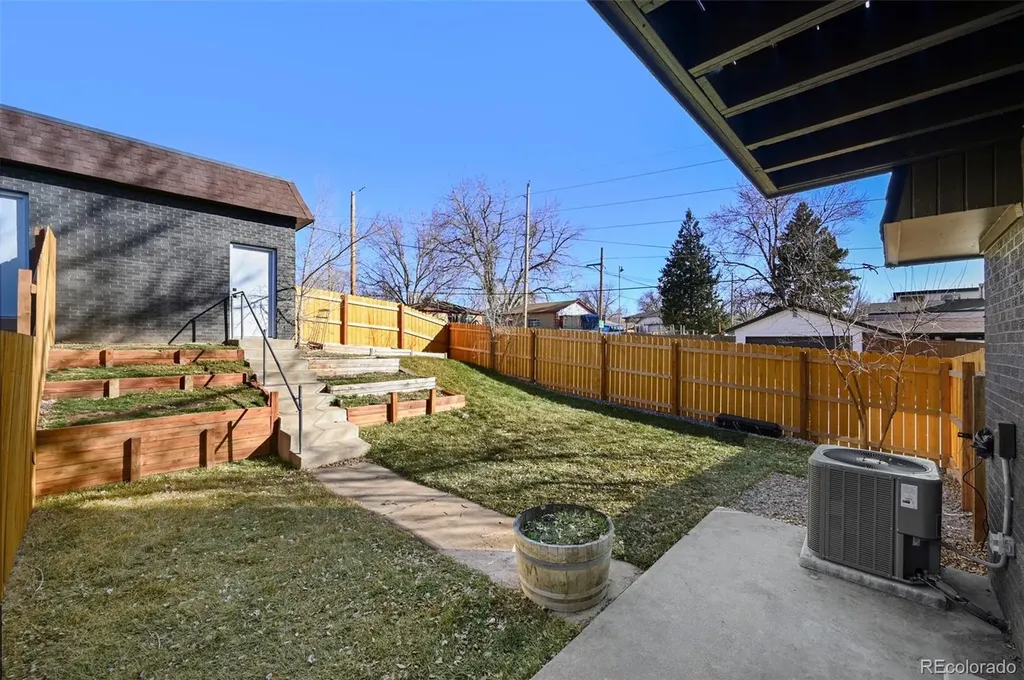 2890 S Sherman Street Englewood CO 80113