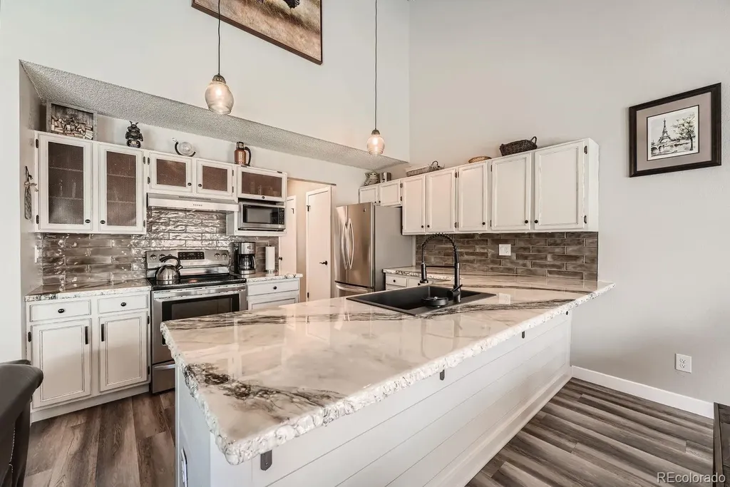5954 S Netherland Circle Centennial CO 80015