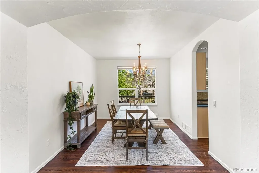 22045 E Hoover Drive Aurora CO 80016