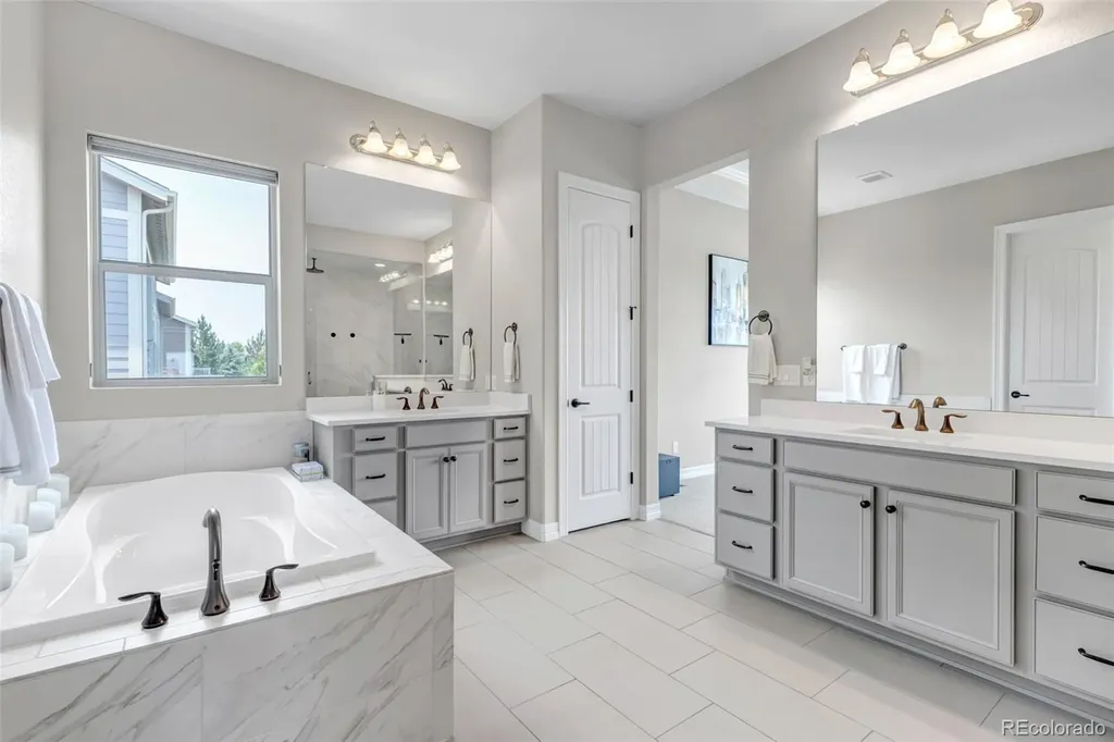 23675 E Del Norte Place Aurora CO 80016