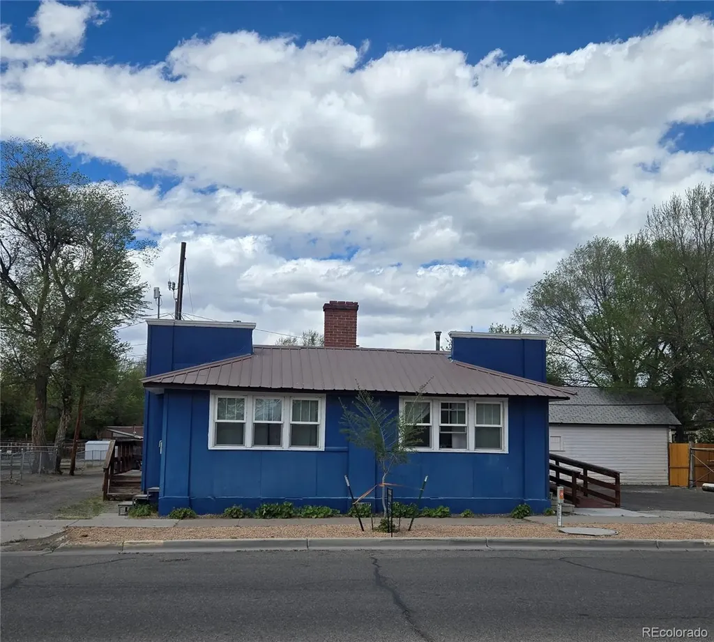 811-813 4th Street Alamosa CO 81101